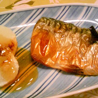 焼き鯖・長芋の黒酢あんかけ